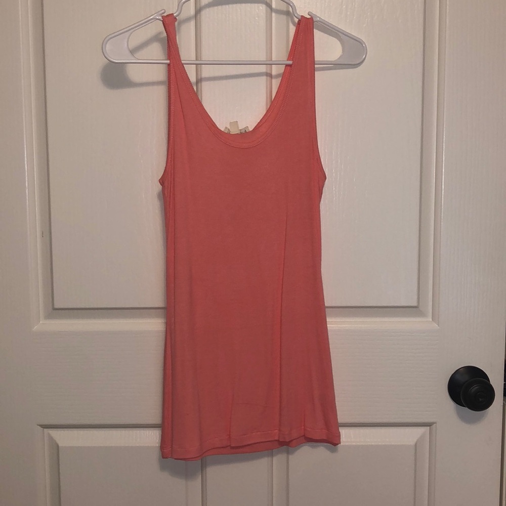 Pink tank top